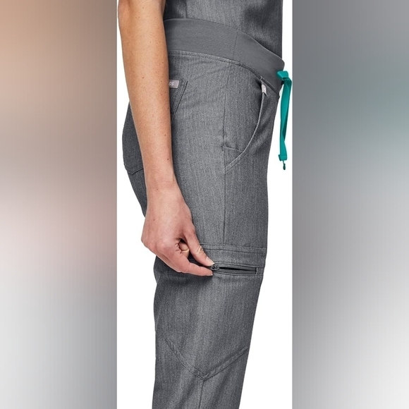 FIGS Gray Zamora Jogger Style Scrub Pants for Women, size Large - Picture 5 of 15